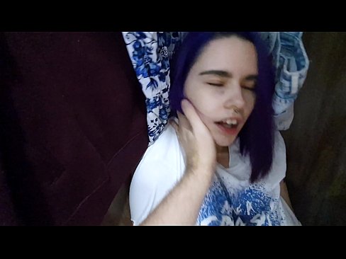 ❤️ Atradu savu māsu skapī un palīdzēju viņai beigt. Kaltais porno pie lv.tukifporno.ru ❌️❤